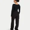 Haut à manches longues polyvalent pour femme – noir Haut à manches longues polyvalent pour femme – noir
