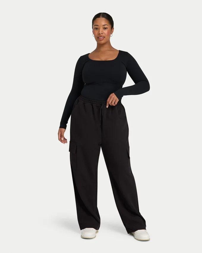 Haut à manches longues polyvalent pour femme – noir Haut à manches longues polyvalent pour femme – noir