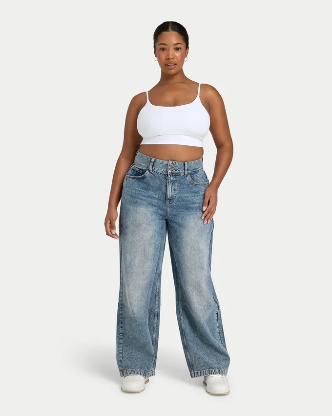 Jean en denim à jambes larges pour femme – délavage moyen Jean en denim à jambes larges pour femme – délavage moyen