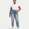 Jean « mom » pour femme – délavage moyen Jean « mom » pour femme – délavage moyen