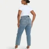 Jean « mom » pour femme – délavage moyen Jean « mom » pour femme – délavage moyen