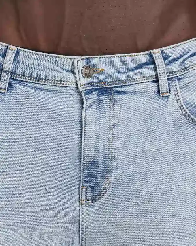 Jean slim pour homme – bleu clair Jean slim pour homme – bleu clair