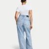 Jeans larges pour femmes – bleu clair Jeans larges pour femmes – bleu clair