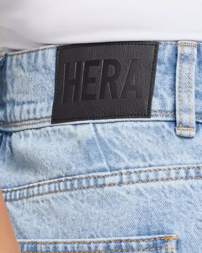 Jeans larges pour femmes – bleu clair Jeans larges pour femmes – bleu clair