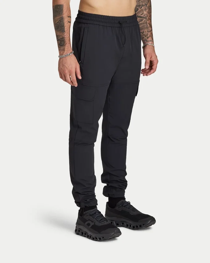 Pantalon cargo technique fuselé pour homme Pantalon cargo technique fuselé pour homme