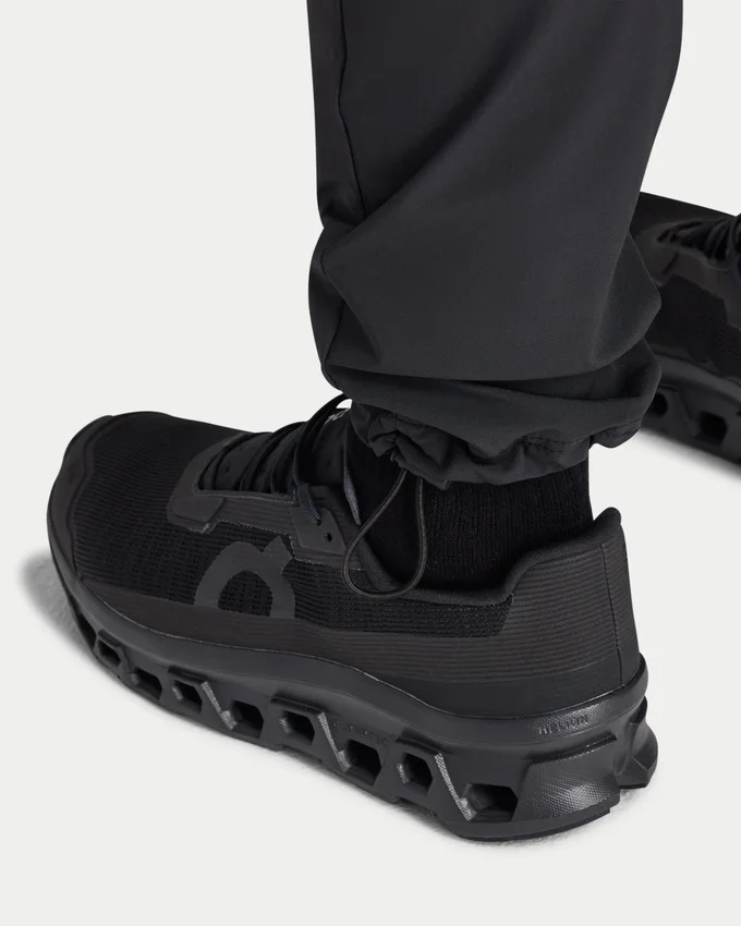 Pantalon cargo technique fuselé pour homme Pantalon cargo technique fuselé pour homme