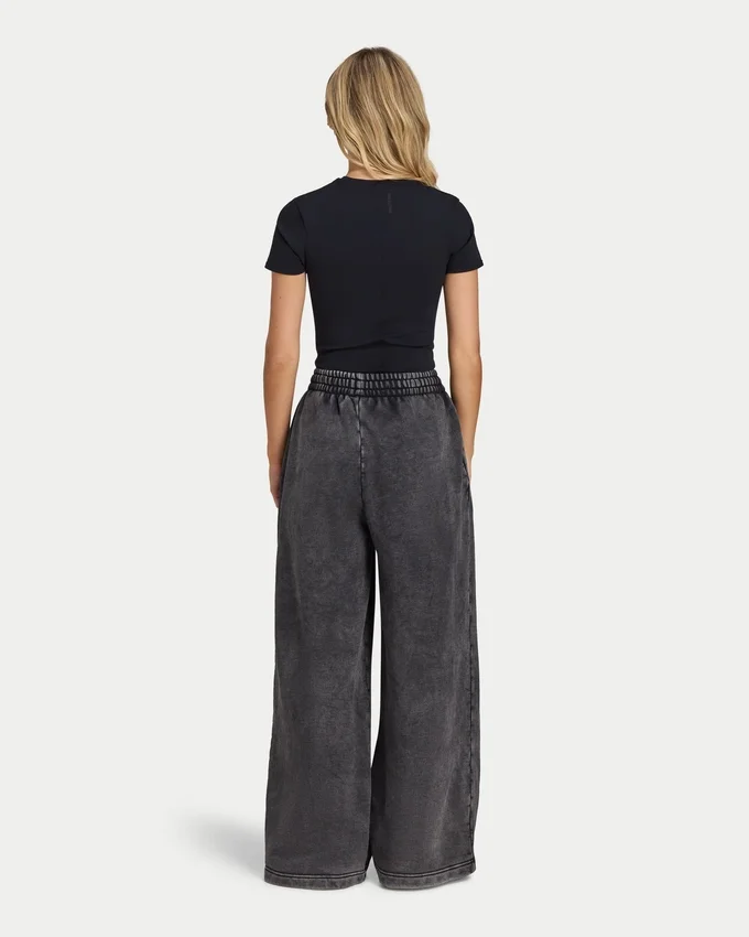 Pantalon de jogging large pour femme « Collective » Pantalon de jogging large pour femme « Collective »