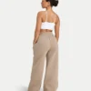 Pantalon de jogging large pour femme – moka Pantalon de jogging large pour femme – moka