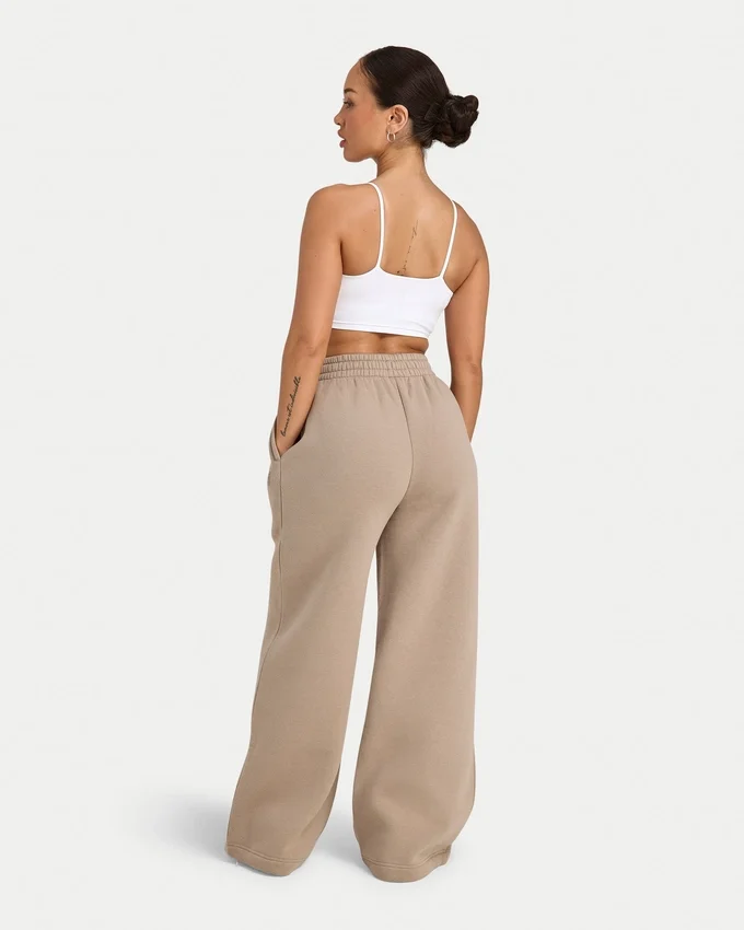 Pantalon de jogging large pour femme – moka Pantalon de jogging large pour femme – moka