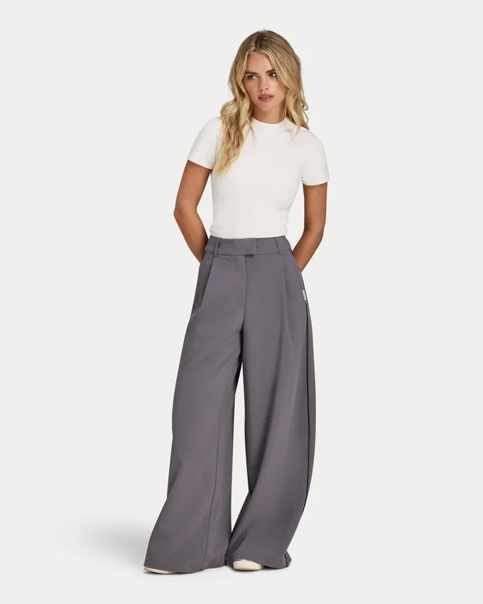 Pantalon Studio à jambes larges pour femme Pantalon Studio à jambes larges pour femme