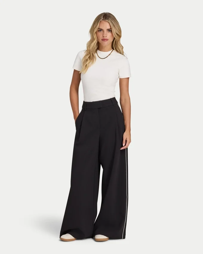 Pantalon Studio à jambes larges pour femme Pantalon Studio à jambes larges pour femme