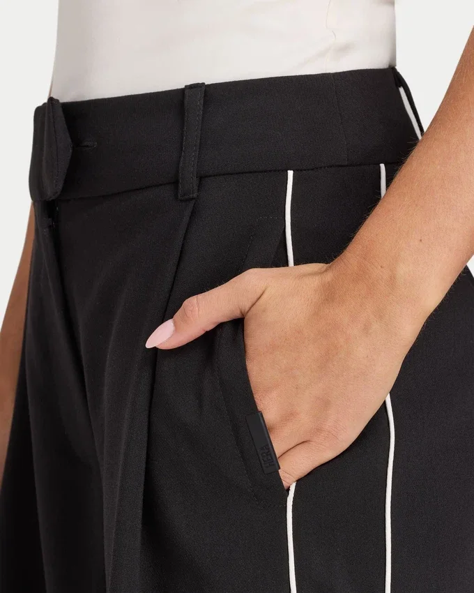 Pantalon Studio à jambes larges pour femme Pantalon Studio à jambes larges pour femme