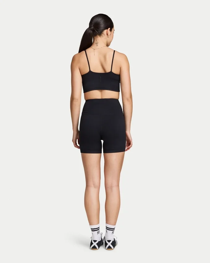Shorts essentiel pour femme Shorts essentiel pour femme