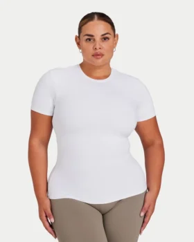 T-shirt incontournable pour femme – blanc