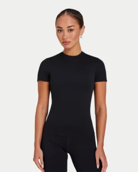 T-shirt incontournable pour femme – noir